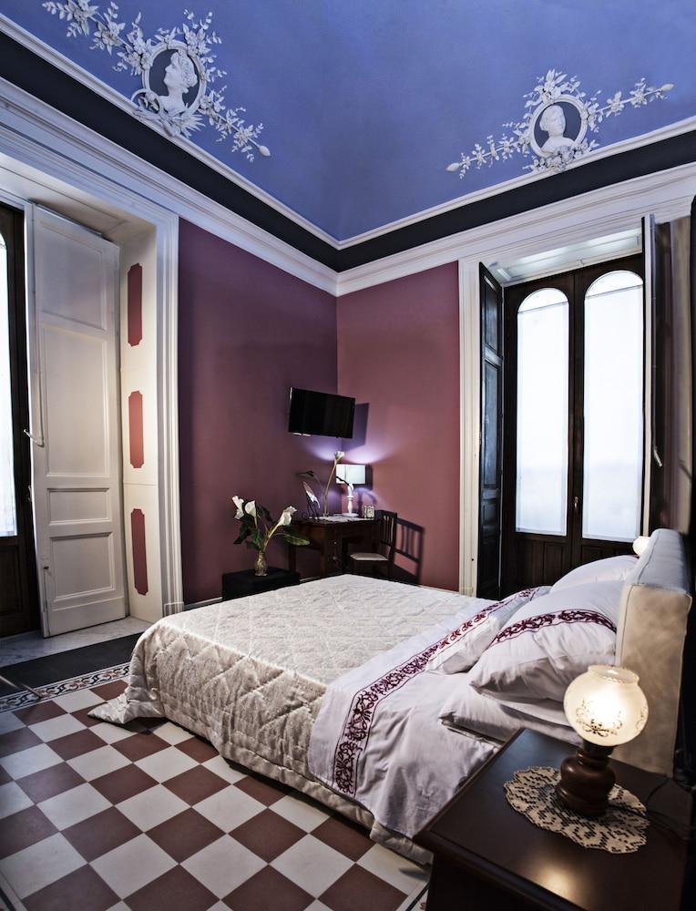 Art Fashion House Luxury Bed & Breakfast